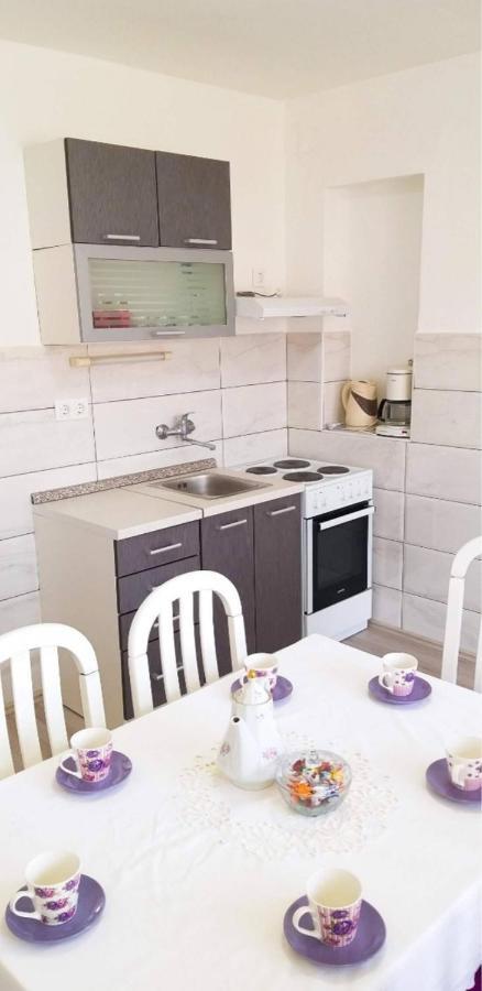 Cagalj Apartment *